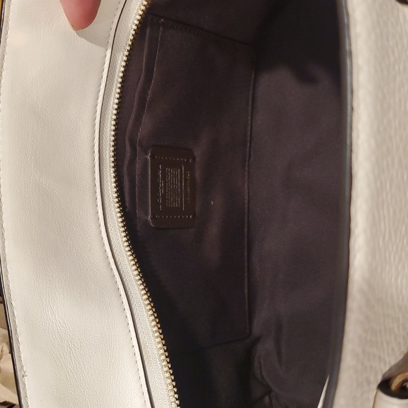 Coach Blake 25 Bag With Gold Chain Belt - Picture 14 of 16